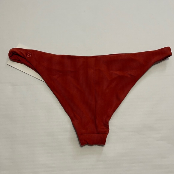 Lululemon Swimwear - Picture 2 of 6